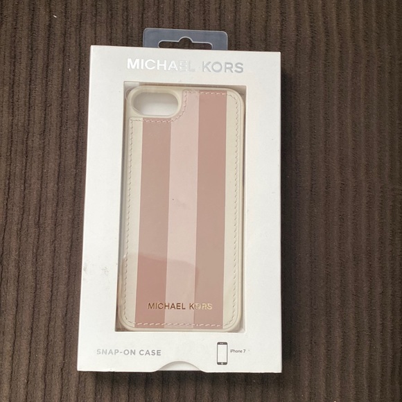 MICHAEL Michael Kors Other - Michael Kors phone case for iPhone 7